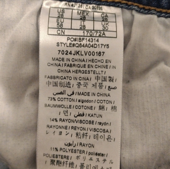 Guess - Jean Shorts - Picture 10 of 12